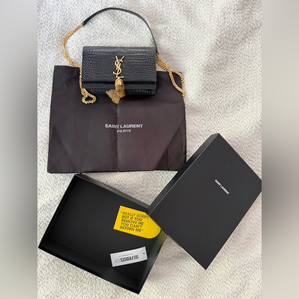 ❌SOLD❌YVES SAINT LAURENT KATE TASSEL CROC WALLET ON CHAIN - Picture 16 of 16